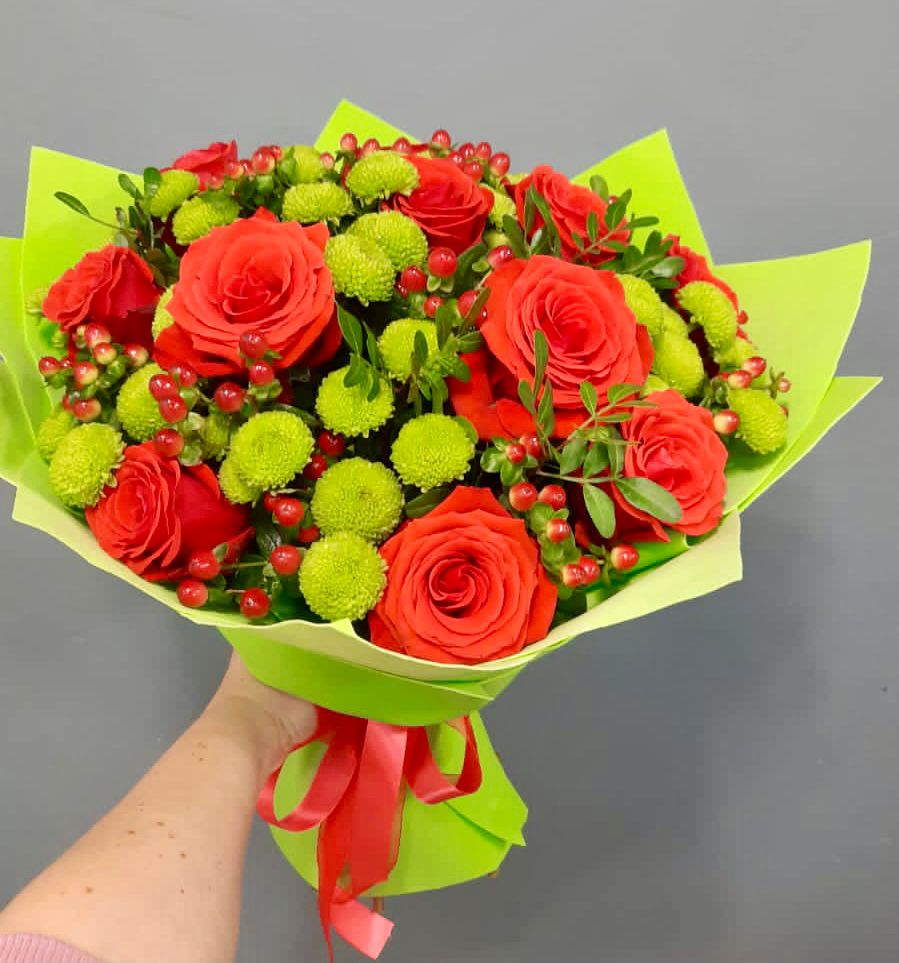 Букет цветов из: Хризантемы и Розы в Клинцах