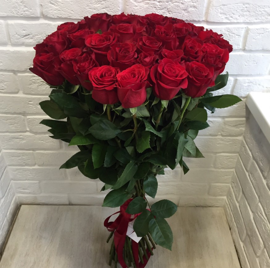 Букет Красные розы Гран При в Клинцах