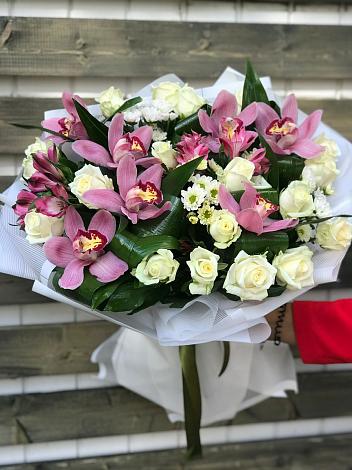 Букет цветов из: Розы и Хризантемы в Клинцах