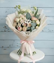 Букет цветов из:  Розы и Лизиантусы в Клинцах
