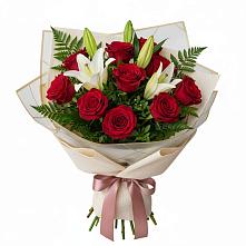 Букет цветов из:  Лилии и Розы в Клинцах