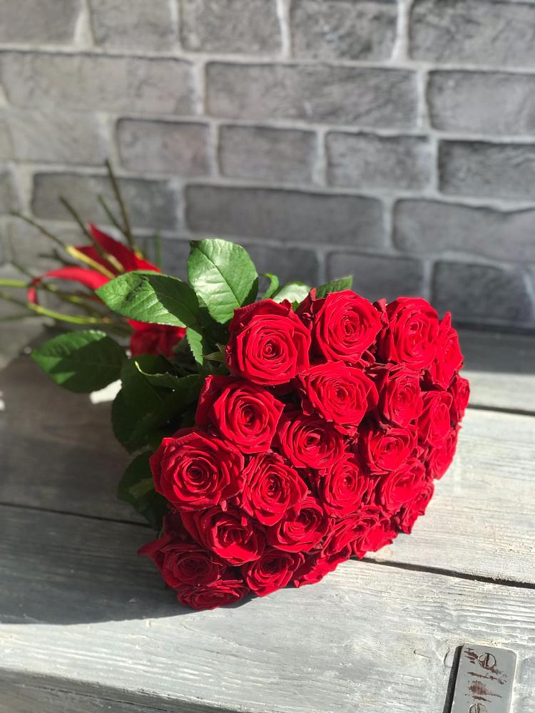 Букет Красные розы Фридом в Клинцах