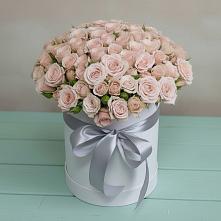 Цветочная композиция из Розы в шляпной коробке в Клинцах