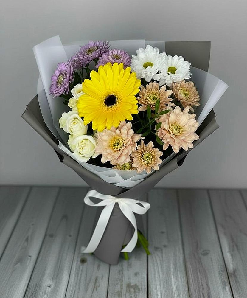 Букет цветов из: Розы, Герберы и Хризантемы в Клинцах