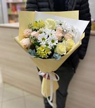 Букет цветов из:  Альстромерии, Розы и Хризантемы в Клинцах