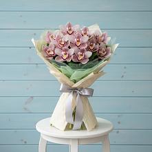 Букет цветов из:  Орхидеи и Розы #REPLACE_PRED# Клинцах