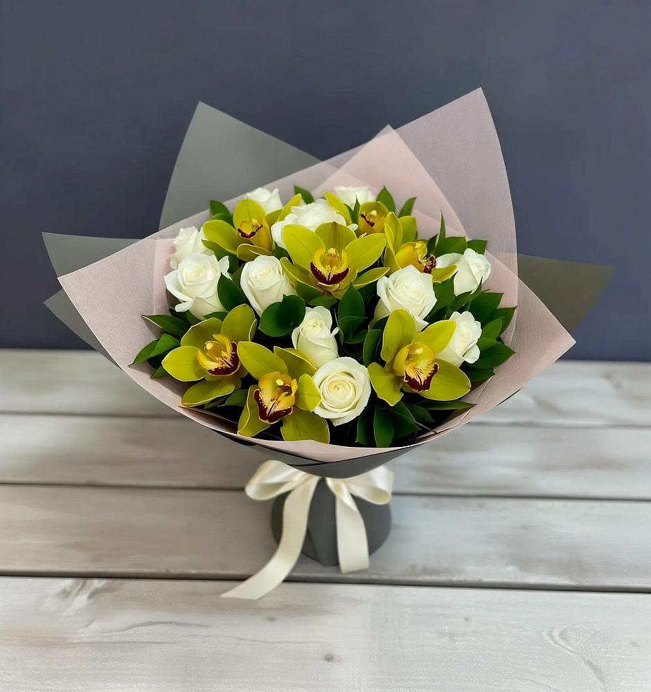 Букет цветов из: Орхидеи и Розы в Клинцах