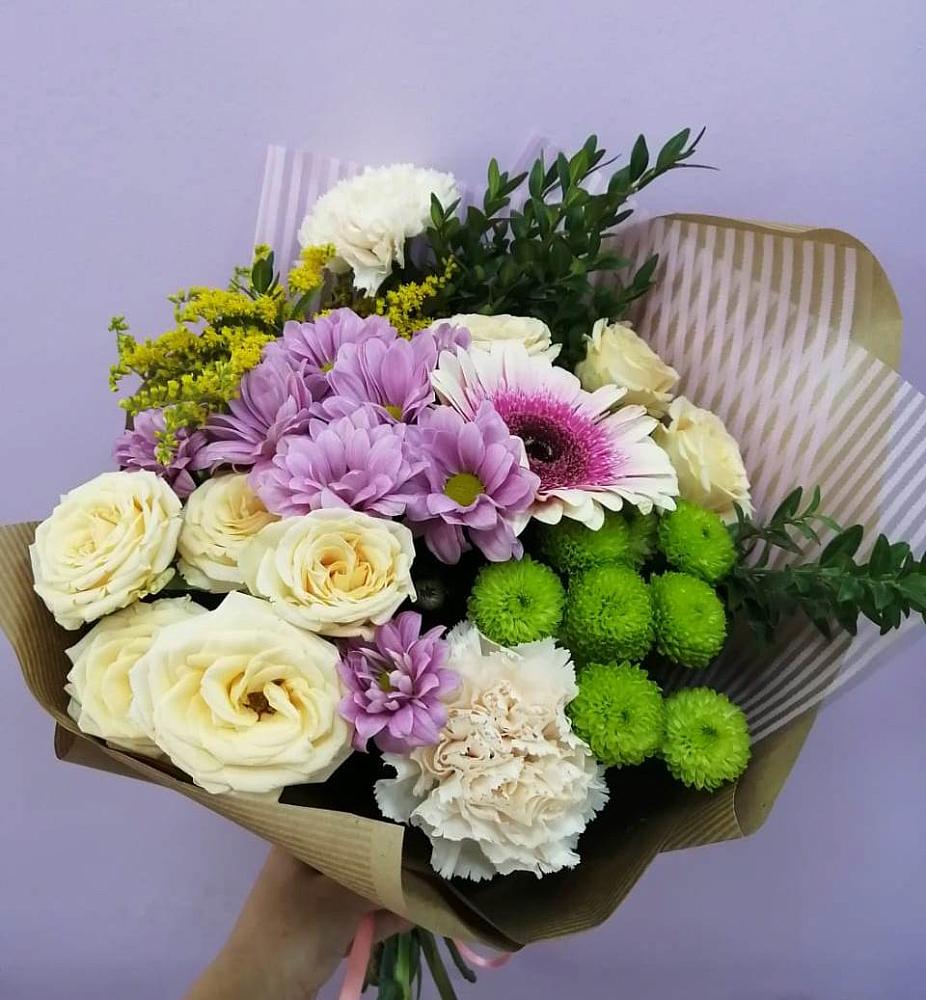 Букет цветов из: Хризантемы, Розы, Гвоздики и Герберы в Клинцах