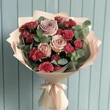 Букет цветов из:  Гвоздики и Розы в Клинцах