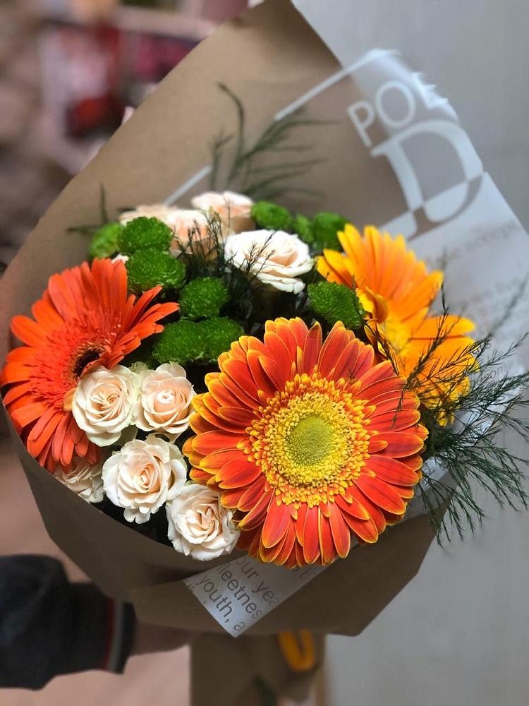 Букет цветов из: Герберы, Хризантемы и Розы в Клинцах