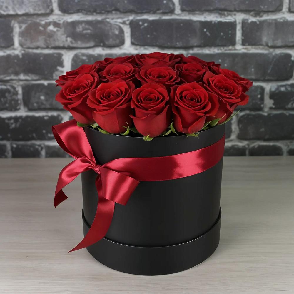 Цветочная композиция из Розы в шляпной коробке в Клинцах