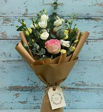 Букет цветов из:  Розы и Лизиантусы в Клинцах