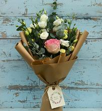 Букет цветов из:  Розы и Лизиантусы в Клинцах