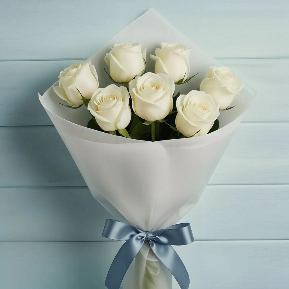 Букет 7 Белых роз Эдлесс Лав в Клинцах