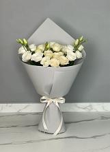 Букет цветов из:  Розы и Лизиантусы в Клинцах